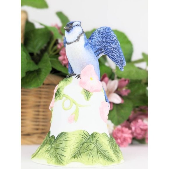 2001 Avon Collectible Bisque Porcelain Blue Jay on Flower Bell Figurine Vintage - Picture 3 of 8